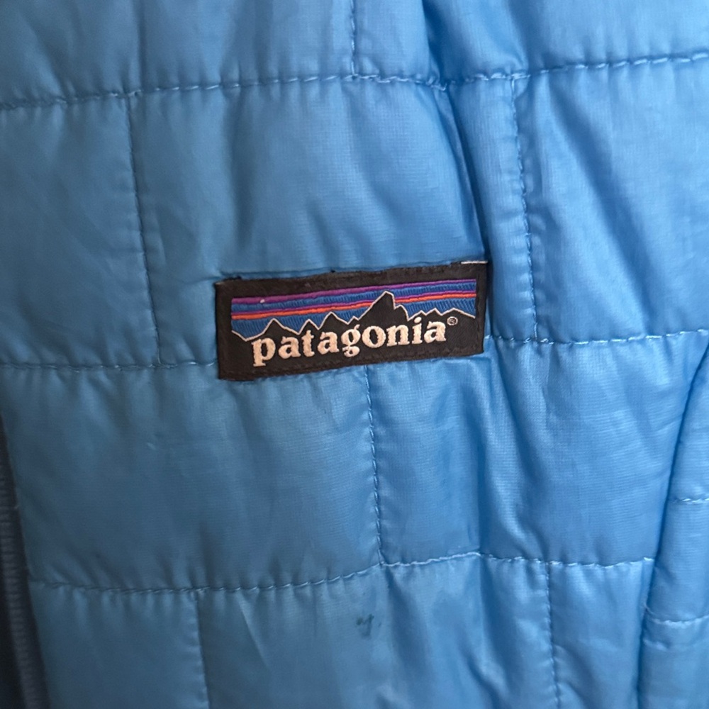 Patagonia Vibrant Blue Quilted Jacket - Picture 2 of 4